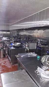 龙凤苑大酒店厨房设备安装、调试完成，近期开业，敬请